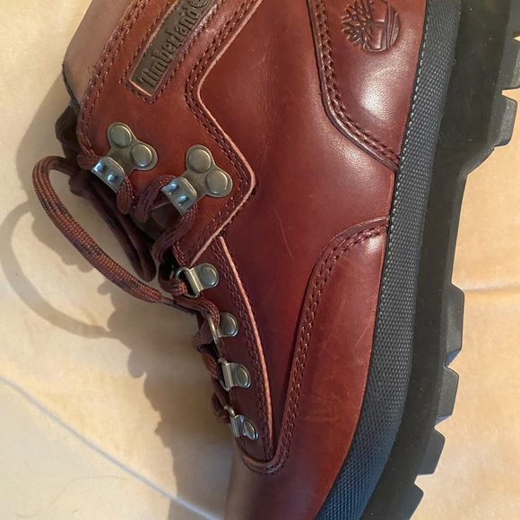 Timberland leather hiking boots size 8.5 like new! - Picture 4 of 7